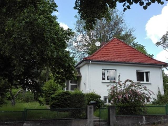 Einfamilienhaus mit Garten in ruhiger Lage