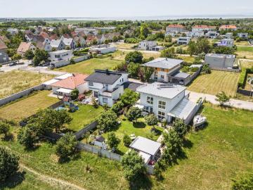 EINFAMILIENHAUS MIT GARTENOASE UND EINLIEGERWOHNUNG ZUM WOHLFÜHLEN