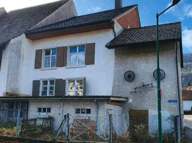 Einfamilienhaus mit Gartenanlage und Agarland