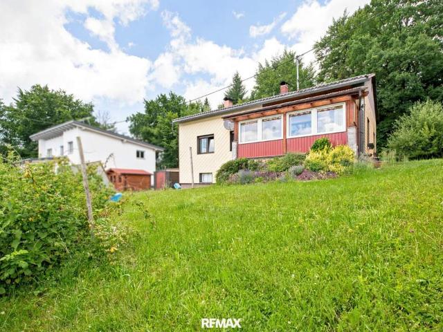 Einfamilienhaus mit großem Garten!
