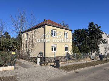 Einfamilienhaus mit großem Garten