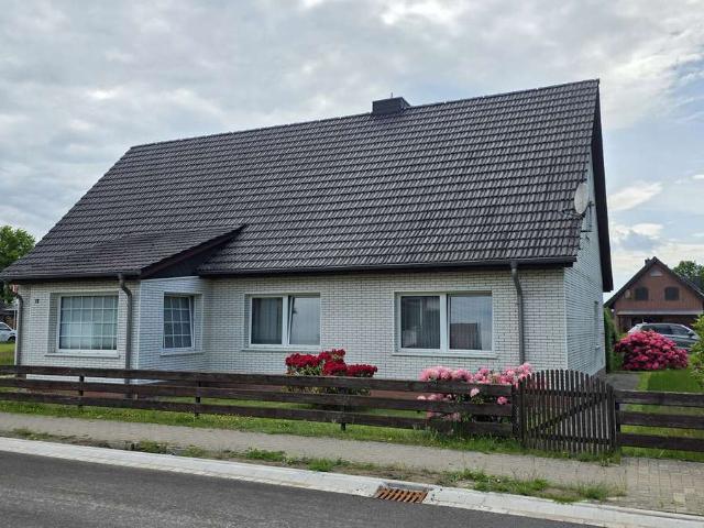 Einfamilienhaus mit großem Grundstück und Entwicklungspotenzial