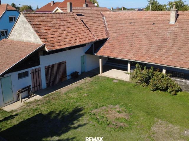 Einfamilienhaus mit Großem Grundstück und Teilungsmöglichkeit in Gemeinlebarn