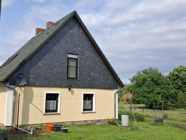 Einfamilienhaus mit großem Grundstück, Carport und Nebengebäuden am Rensower Park in Ostsee Nähe