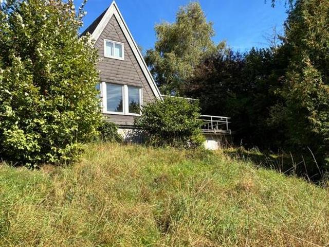 Einfamilienhaus mit großem Grundstück in Waldbröl Baumen
