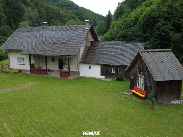 Einfamilienhaus mit großem Grundstück in naturnaher Lage von Schwarzenbach