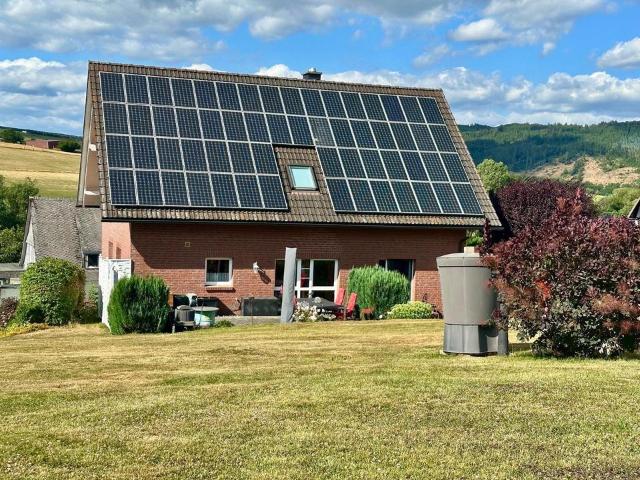 Einfamilienhaus mit großem Grundstück in Rückershausen