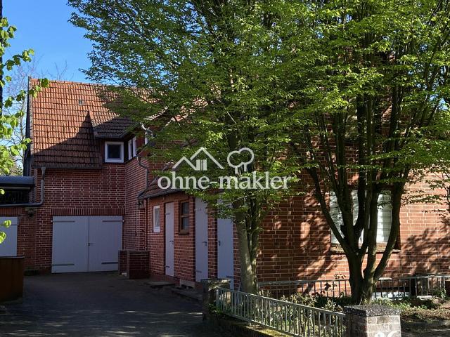 Einfamilienhaus mit großem Hintergarten und viel Abstellraum