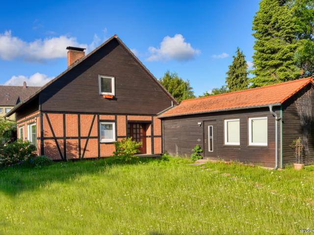 Einfamilienhaus mit großen Garten