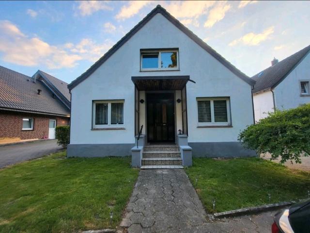 Einfamilienhaus mit großen Grundstück in Melle