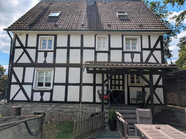 Einfamilienhaus mit großen Grundstück Provisionsfrei