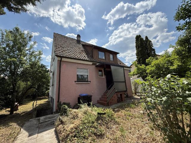 EINFAMILIENHAUS MIT GROSSZÜGIGEM GARTEN IN RUHIGER LAGE!