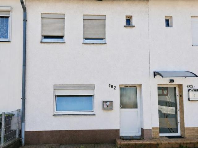 Einfamilienhaus mit kleinem Garten in Fraulautern