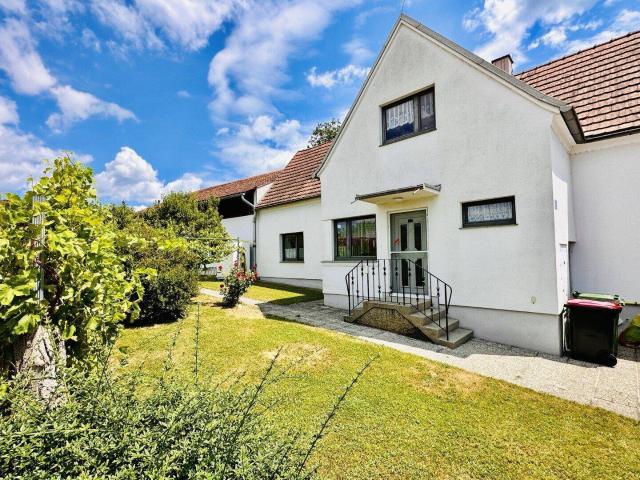 Einfamilienhaus mit ländlichem Flair und vielseitigem Potenzial in Wartmannstetten