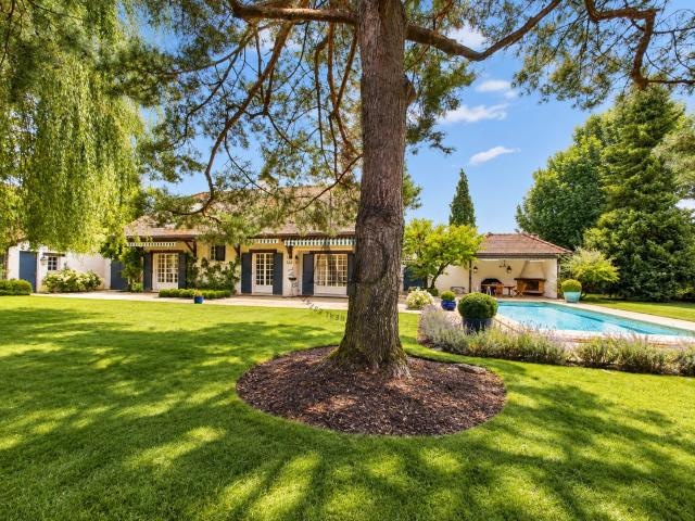 Einfamilienhaus mit Pool