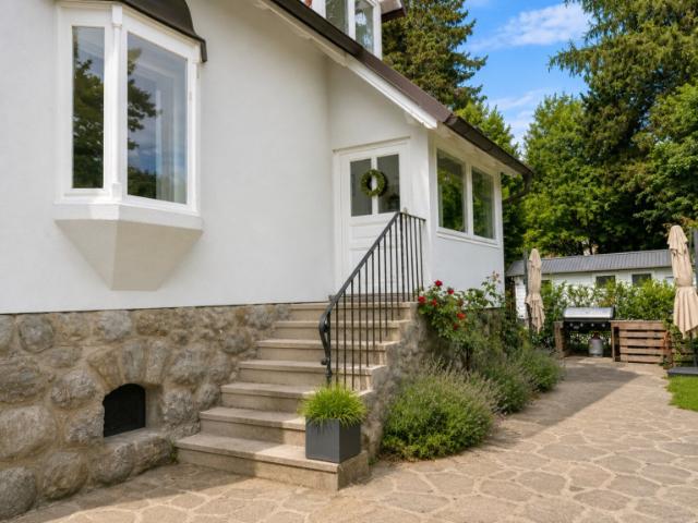 Einfamilienhaus mit Pool, Sauna & Photovoltaikanlage in Wien Liesing