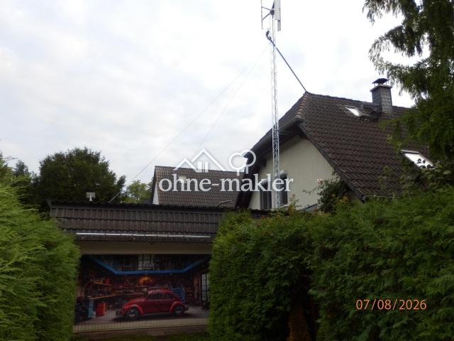 Einfamilienhaus mit Pool & Saunahaus und viel Privatsphäre