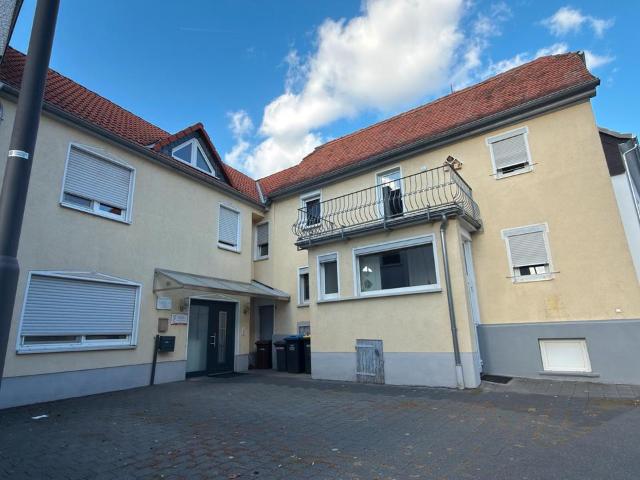 Einfamilienhaus mit Praxisgebäude! Umnutzung in Wohnraum möglich!