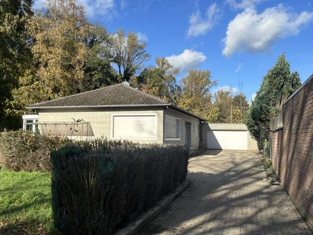 Einfamilienhaus mit privater Zufahrt