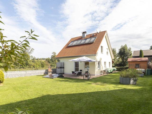 Einfamilienhaus mit schönem Garten in Seewalchen/Steindorf