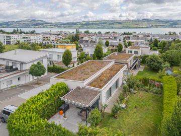EINFAMILIENHAUS MIT SCHÖNER SEESICHT