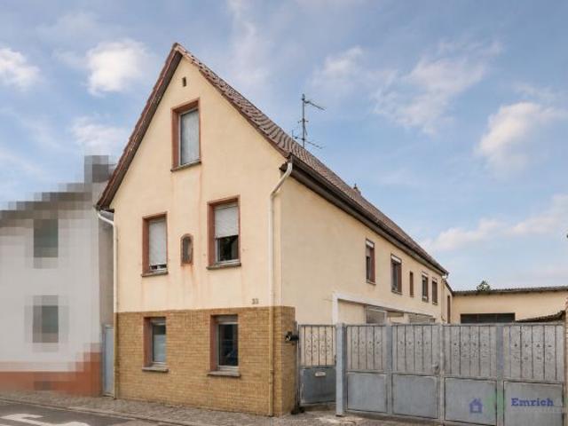 Einfamilienhaus mit Scheune und Hof typisch Finthen, voller Möglichkeiten