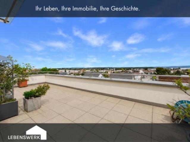 Einfamilienhaus mit Seesicht, Attikaterasse, Garten und Doppelgarage, Kreuzlingen TG