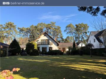 Einfamilienhaus mit Seezugang, Kamin und großem Grundstück in Kagel Grünheide