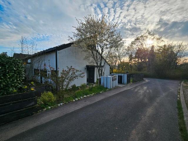 Einfamilienhaus mit separater Einliegerwohnung