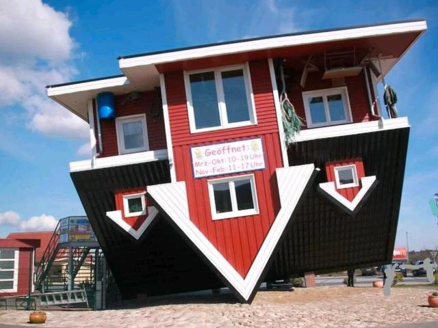 Einfamilienhaus mit Solar, Klima, Fußbodenheizung, bezugsfertig