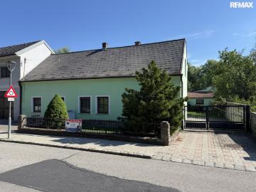 Einfamilienhaus mit sonnigem Garten und Nebengebäuden in Zillingdorf Bergwerk!