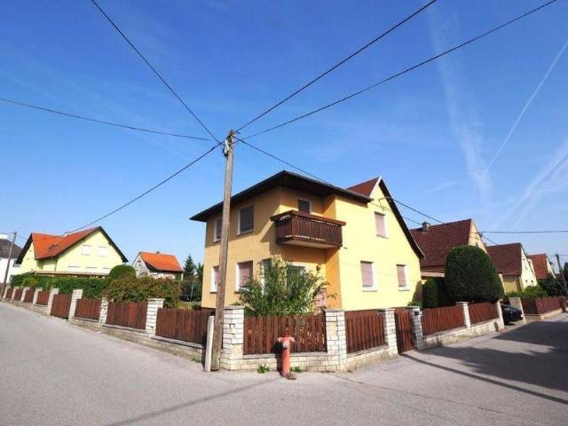 Einfamilienhaus mit sonnigem Garten in Bruck an der Leitha – Nähe Wien!