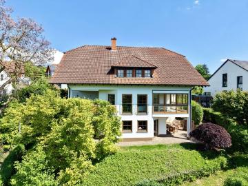 Haus kaufen in Mühlheim am Main - Parkplatz