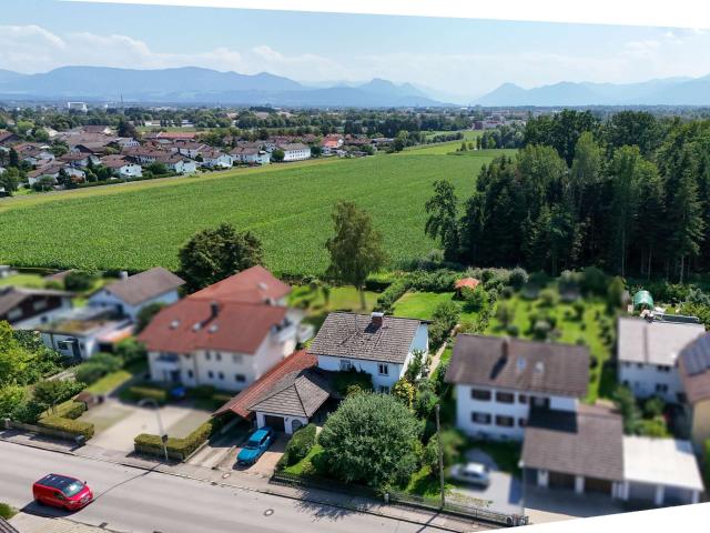Einfamilienhaus mit traumhaftem Bergblick, großem Garten und viel Potenzial in Rosenheim