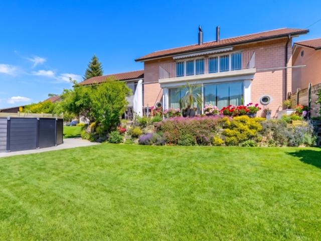 Einfamilienhaus mit traumhafter Gartenlandschaft