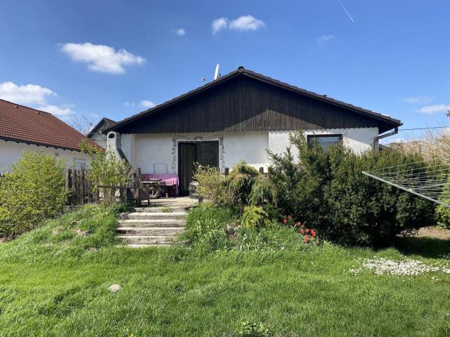 Einfamilienhaus mit uneinsichtigen Garten, Nahe U2 Seestadt Badesee