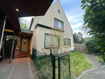 Einfamilienhaus Mit viel Platz Attraktive Lage