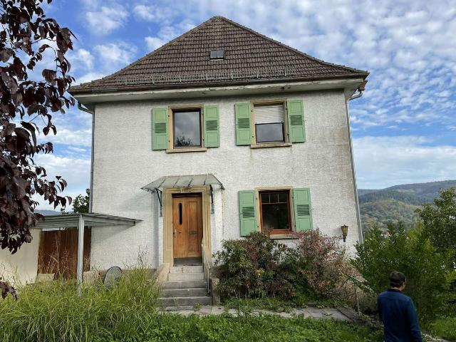 Einfamilienhaus mit zusätzlichem Grundstück und traumhafter Aussicht