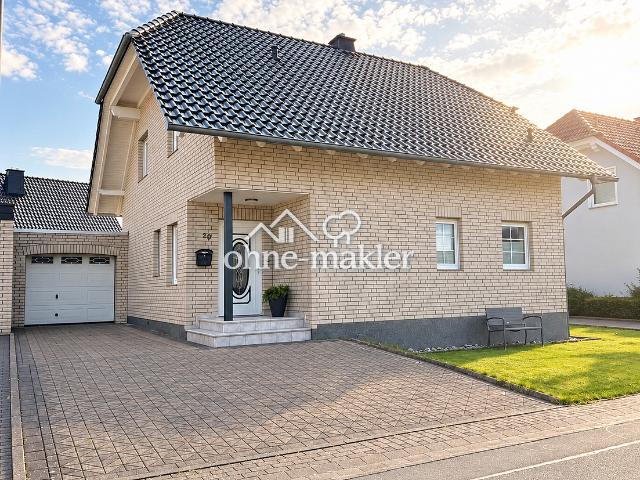 Einfamilienhaus mit zusätzlichen ca. 70m² großem nutzbaren Keller in der Kernstadt Borgentreich