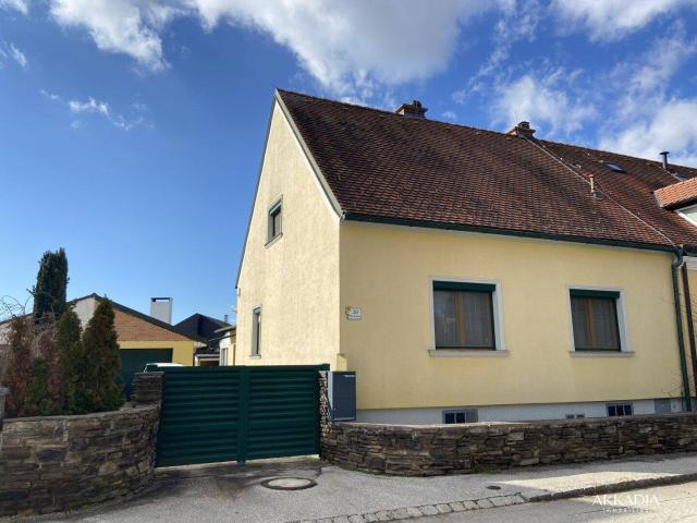 Einfamilienhaus mit zwei getrennten Wohneinheiten in Lichtenwörth