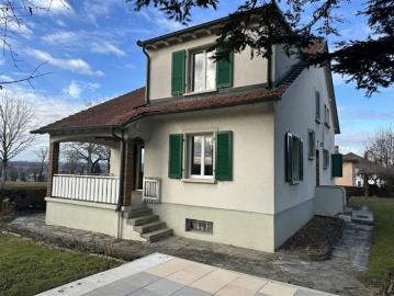 Einfamilienhaus mit zwei Wohnungen