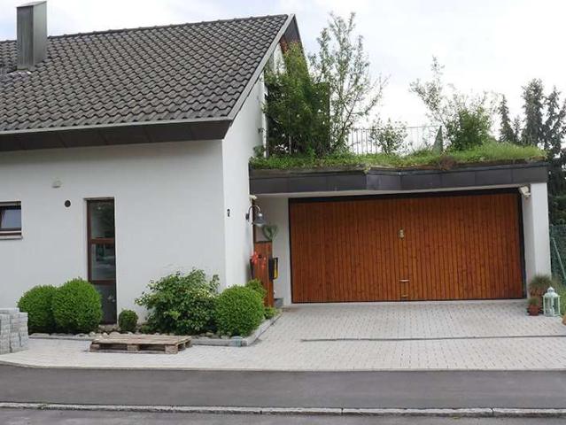 Einfamilienhaus mit 189 m² Wohnfläche plus Garten mit schöner Terrasse