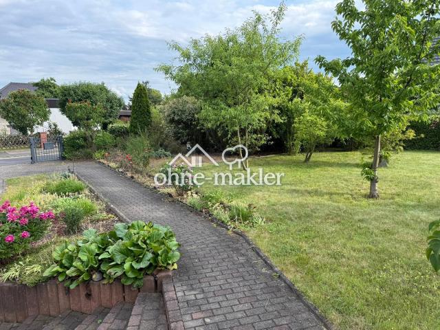 Einfamilienhaus mit 1209qm Grundstück & über 250qm Nutzfläche