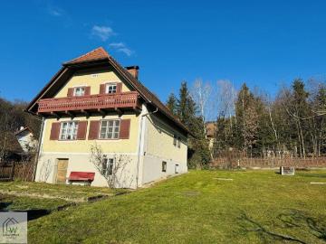Einfamilienhaus mit 1.395 m² Grundstück in absoluter Ruhelage – großes Potenzial