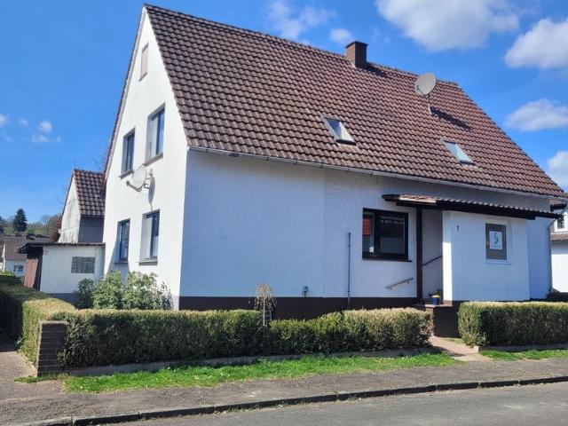 Einfamilienhaus mit 2 Wohneinheiten