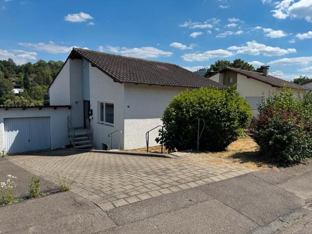 Einfamilienhaus mit 2 Wohnungen in Hechingen