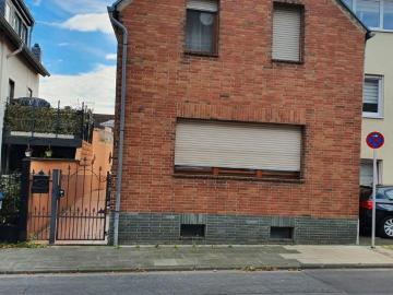 Haus for sale in Alt-Hürth - Garten, Klimaanlage