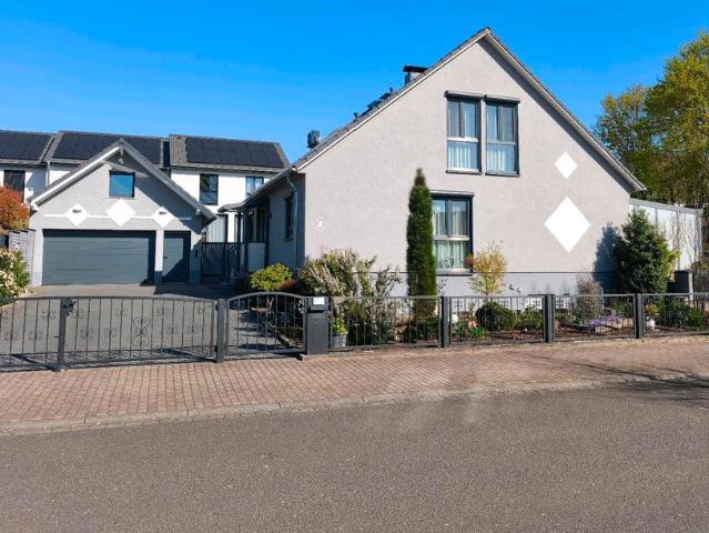 Einfamilienhaus mit 5 Zimmern und ca. 170 m²