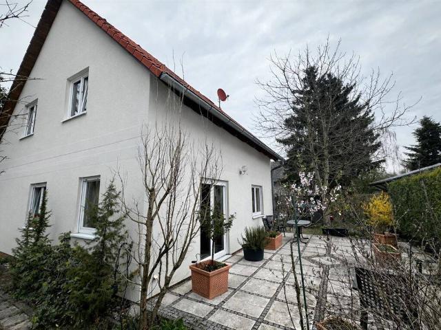 Einfamilienhaus mit 5 Zimmern und Garten
