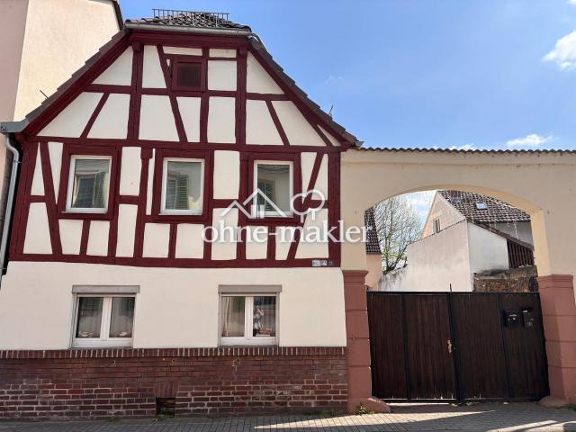 Einfamilienhaus mit 5 Zimmern in Flörsheim am Main